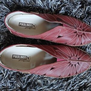 PIKOLINOS Women's Red Leather Flats